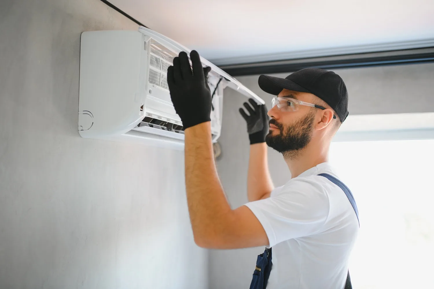Commercial electrical systems installation and project management